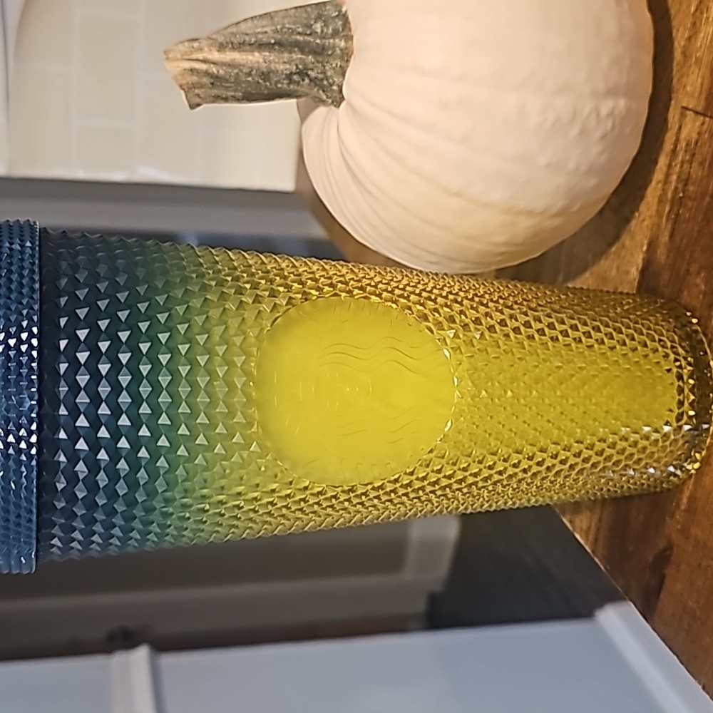 Starbucks drinkware - Picture 2 of 6